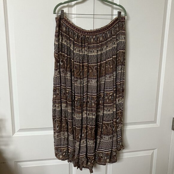 Bohemian Patterned Maxi Skirt - Picture 3 of 5